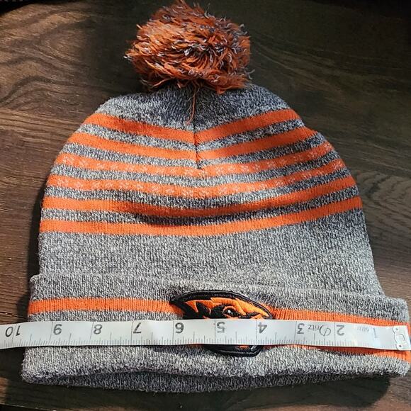 Oregon State Beavers OSU Cuffed Knit Hat Pom - Picture 4 of 5